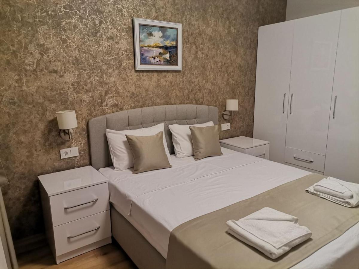Family Boutique Residence-Free Parking 벨리코 터르노보 외부 사진