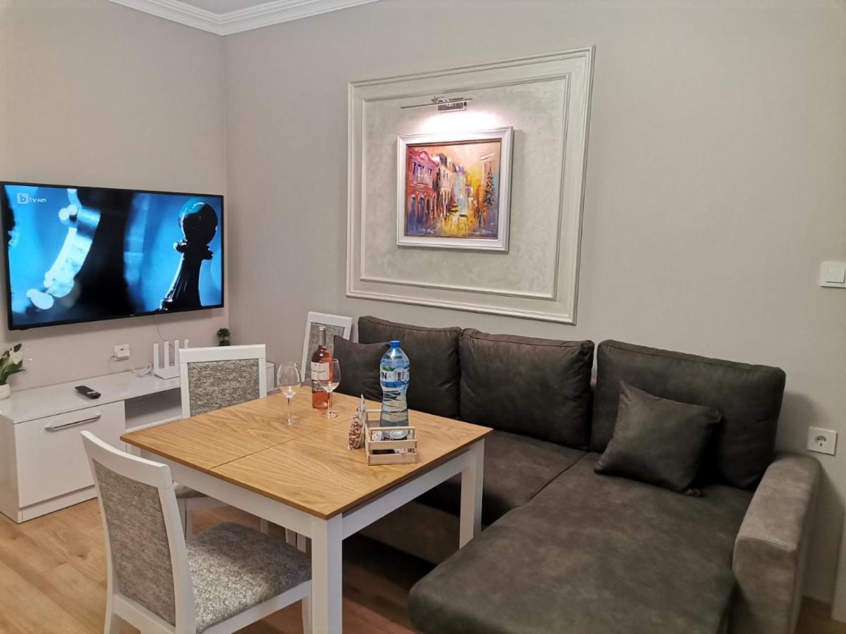Family Boutique Residence-Free Parking 벨리코 터르노보 외부 사진