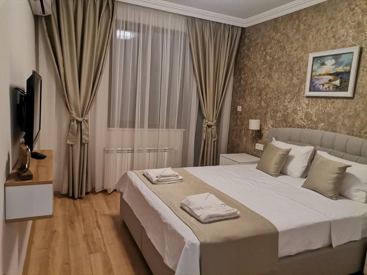 Family Boutique Residence-Free Parking 벨리코 터르노보 외부 사진
