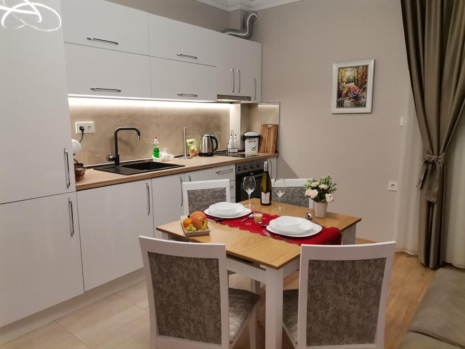 Family Boutique Residence-Free Parking 벨리코 터르노보 외부 사진