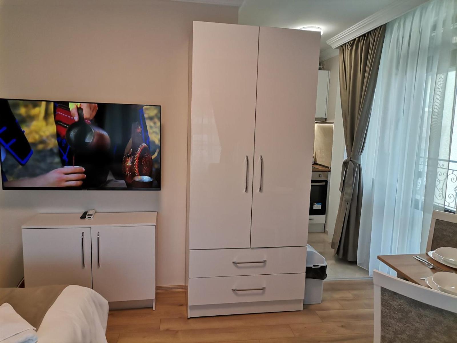 Family Boutique Residence-Free Parking 벨리코 터르노보 외부 사진