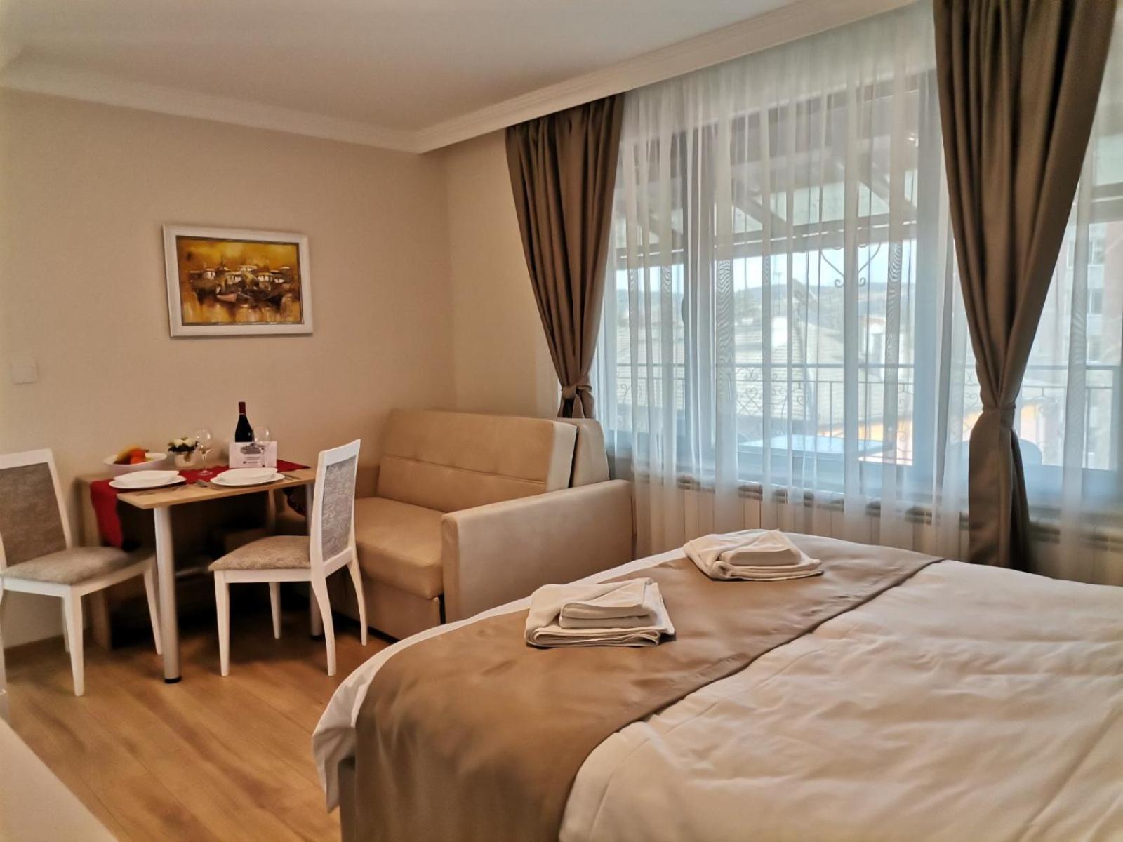 Family Boutique Residence-Free Parking 벨리코 터르노보 외부 사진